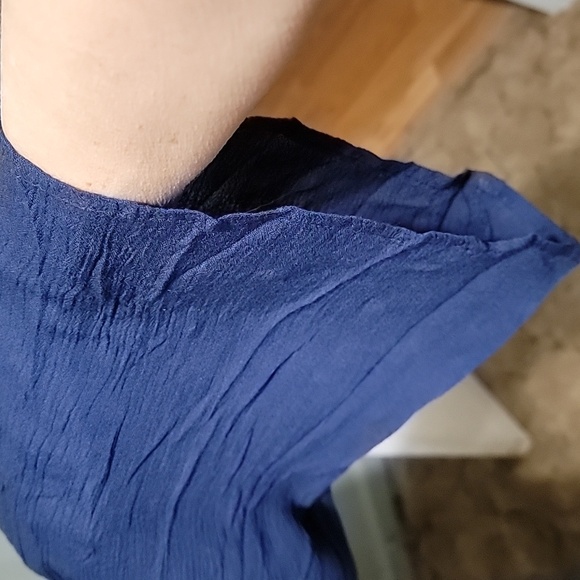 #03 NWT DAVI & DANI Navy Floral Embroidery Blouse With Wide Sleeve Women Size1XL - Picture 8 of 8